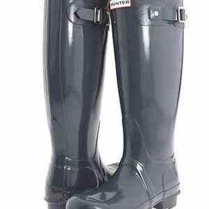 Hunter Unisex Glossy grey Tall Boots size 40-41 Gently worn twice